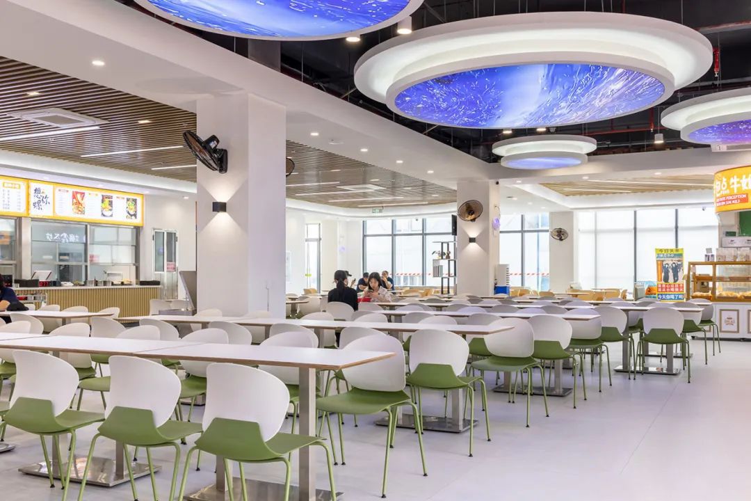 廣東肇慶航空職業學院