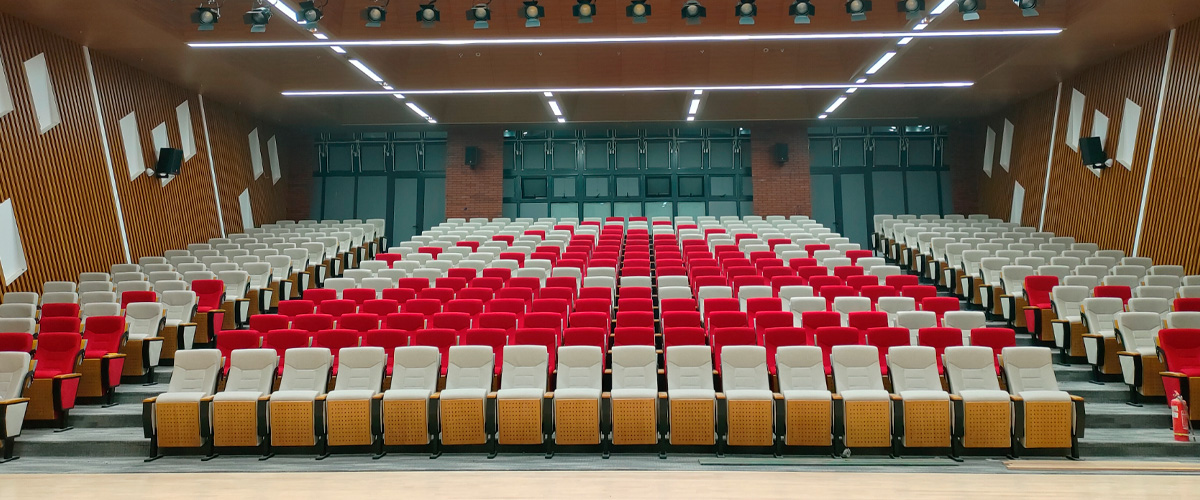 北京師范大學(xué)附屬實(shí)驗(yàn)中學(xué)